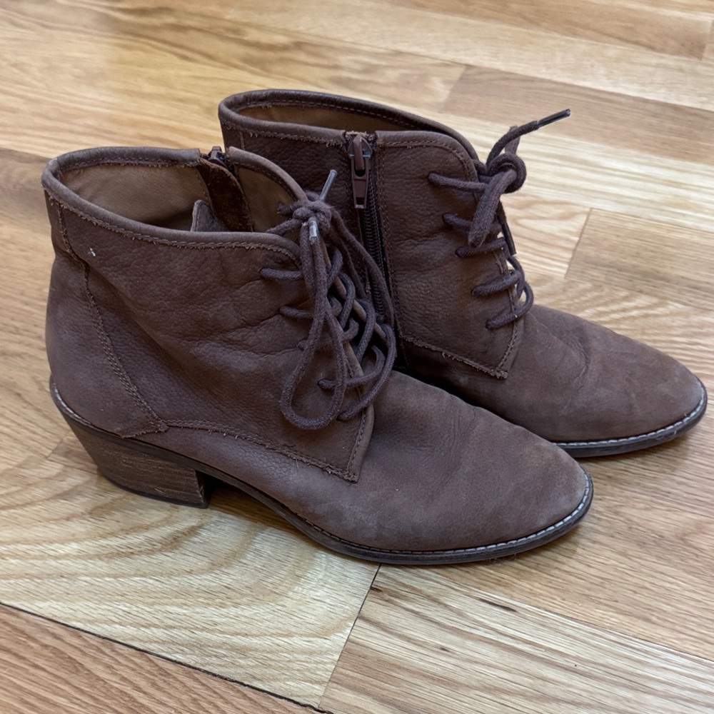 Lucky Brand Chocolate Lace Up Boots